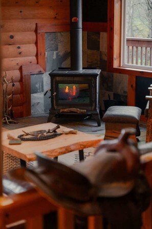 Cabin, Multiple Beds, Hot Tub (O'Hara) | Interior