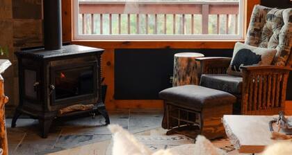 Cozy Cabin With Hot Tub - Near all in Hocking Hills
