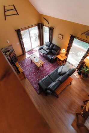 Cabaña, 2 camas de matrimonio, bañera de hidromasaje (Rocky Ridge) | Zona de estar