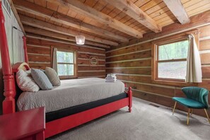 Cabin, Multiple Beds, Hot Tub (Pine Ridge Cabin)