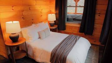 Cabin, Multiple Beds, Hot Tub (Memories at Hillside) | 3 bedrooms, individually decorated, individually furnished, bed sheets