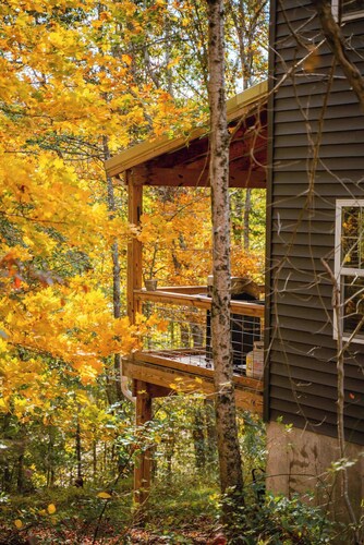 The Treetop Retreat Family Getaway in Scenic Hocking Hills