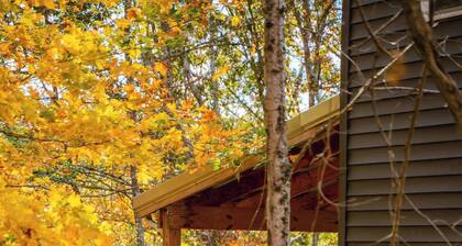 The Treetop Retreat Family Getaway in Scenic Hocking Hills