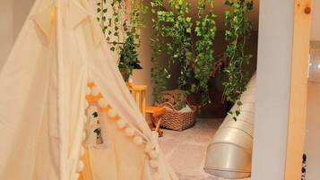 Cabin, Multiple Beds, Patio (The Treetop) | Interior