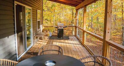 The Treetop Retreat Family Getaway in Scenic Hocking Hills
