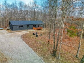 Exterior - Buckingham Woods I Hocking Hills (Logan)