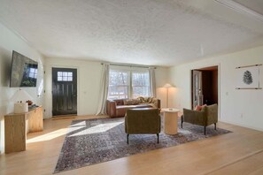 Ferienhütte, Mehrere Betten, Terrasse (Buckingham Woods) | Wohnbereich