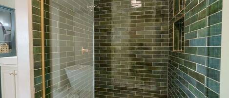 Cabin, Multiple Beds, Patio (Buckingham Woods) | Bathroom