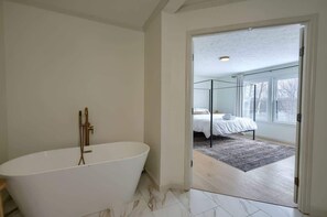 キャビン ベッド (複数台) パティオ (Buckingham Woods) | 3 室のベッドルーム、客室ごとに異なる装飾、客室ごとに異なるインテリア、ベッドシーツ