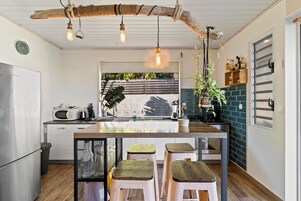 Casa, piscina particular | Cozinha privada