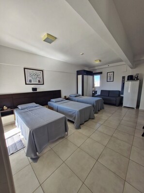 1 bedroom, iron/ironing board, internet, bed sheets - Panoramic View Flat (Bauru)
