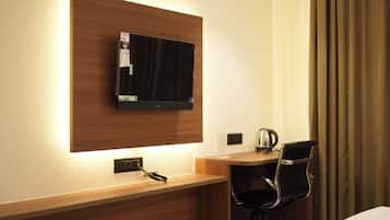 Deluxe Double Room, City View | Free WiFi
