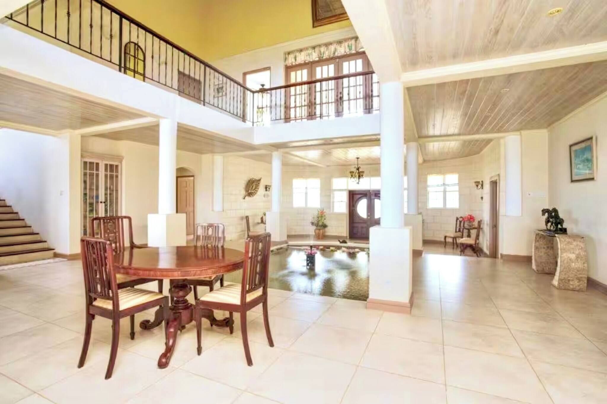 House, 6 Bedrooms, Private Pool, Garden View | Dining room