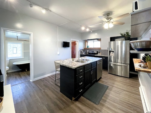 Up North Oasis - Families & Dogs in the Bayfield Area