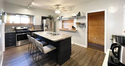 Up North Oasis - Families & Dogs in the Bayfield Area