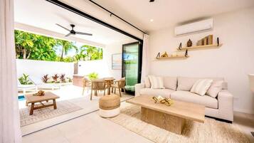 Apartment, 2 Bedrooms, Private Pool, Garden View | Living room