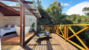 Luxury Bungalow, 1 King Bed, Mountain View, Ground Floor | Desk, laptop workspace, free WiFi