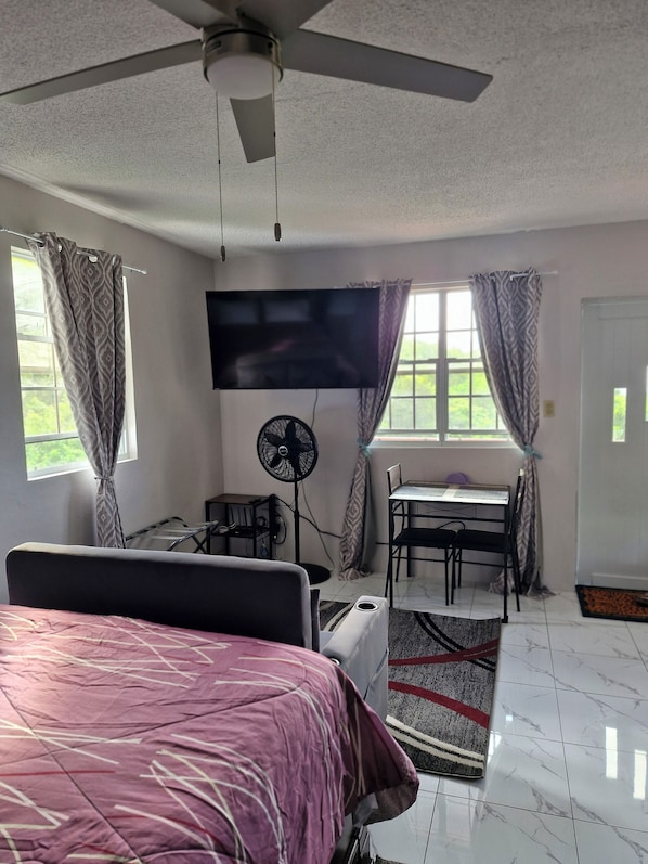 1 bedroom, iron/ironing board, free WiFi, bed sheets