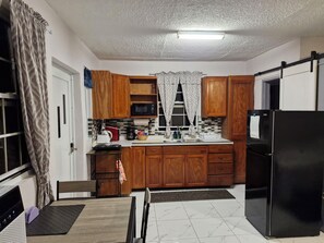 Fridge, microwave, stovetop, coffee/tea maker - Newly Renovated Sea View 1-bedroom apartment in Tortola (Tortola)