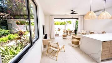 Apartment, 2 Bedrooms, Private Pool, Garden View | Bahagian dalam