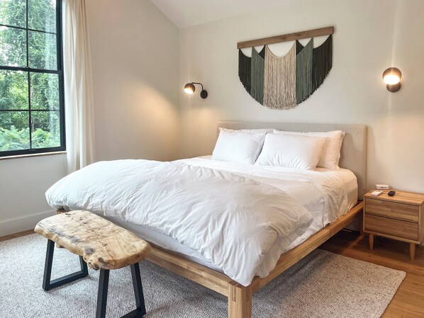 Luxury-Doppelzimmer | Schreibtisch, laptopgeeigneter Arbeitsplatz, Bügeleisen/Bügelbrett