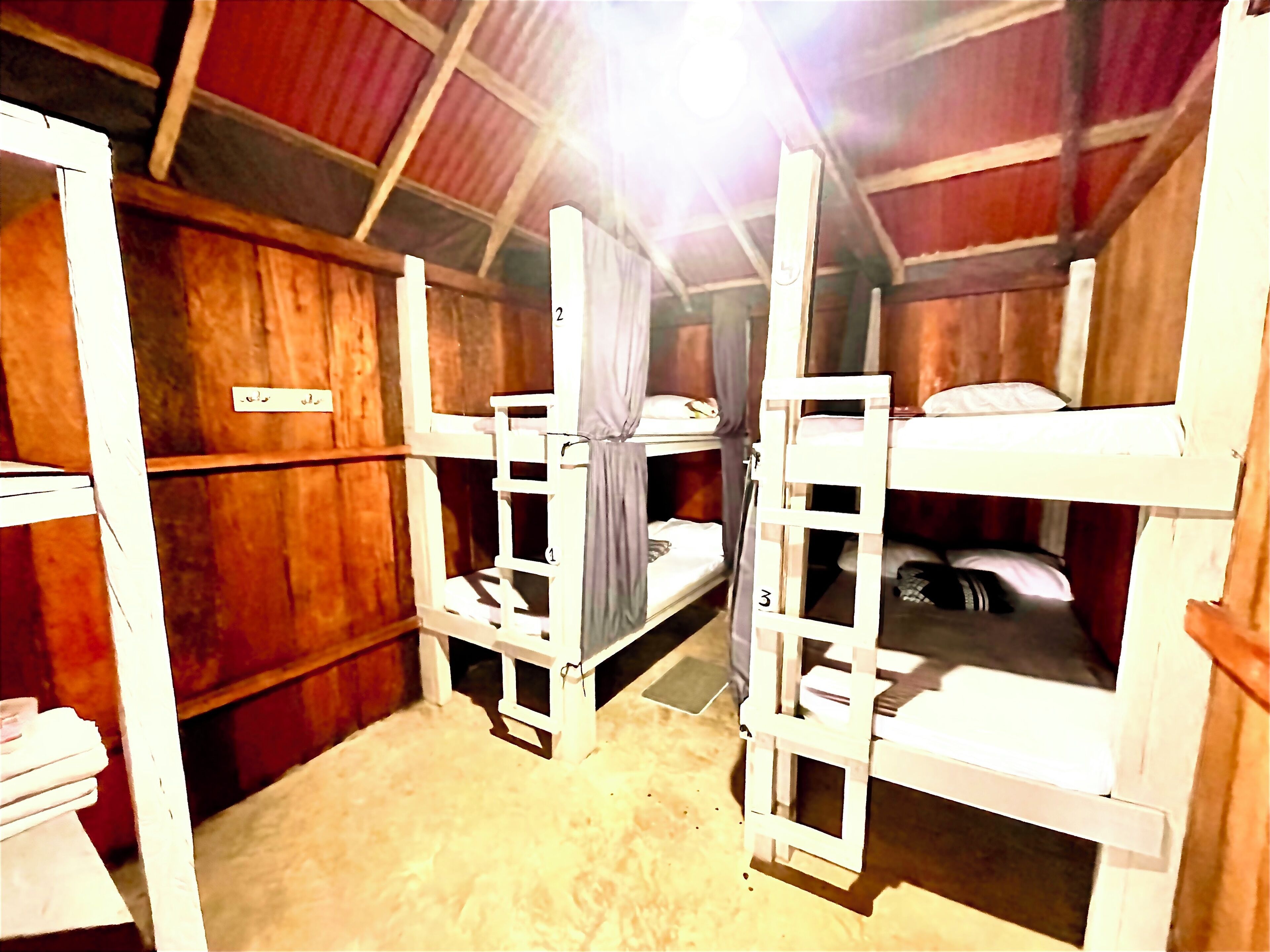 4 habitaciones, wifi y ropa de cama 