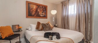 Relax and unwind at Itsy Bitsy Beryl, a cozy retreat with stylish interiors, serene outdoor spaces, and thoughtful touches. Perfect for a restful getaway, business trip, or extended stay.