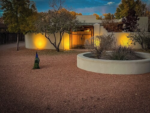 Relax and unwind at Itsy Bitsy Beryl, a cozy retreat with stylish interiors, serene outdoor spaces, and thoughtful touches. Perfect for a restful getaway, business trip, or extended stay.