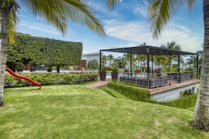 Property grounds - 2BR Apartment with Ocean View PH Río Mar 11A (San Carlos)
