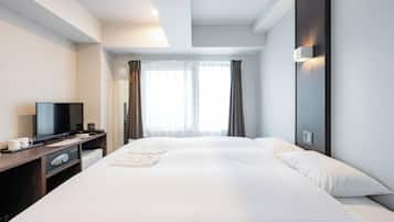 Skrivbord, mörklÀggningsgardiner, strykjÀrn/strykbrÀda och gratis wi-fi