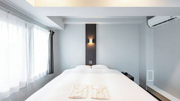 Desk, blackout drapes, iron/ironing board, free WiFi