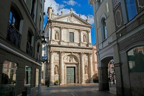 Pemandangan dari properti