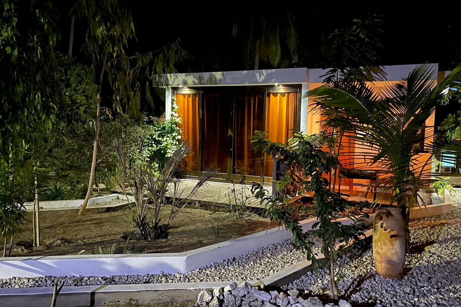 ダブルルーム ガーデンビュー | 遮光カーテン、アイロン / アイロン台、WiFi (無料)