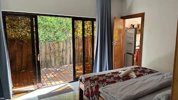 Habitación doble | Cortinas blackout, tabla de planchar con plancha y wifi gratis