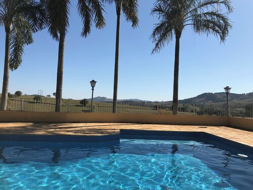 Exclusive farm with swimming pool, barbecue and soccer field