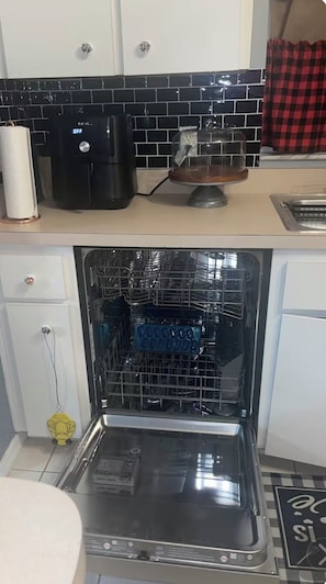 Microwave, oven, stovetop, dishwasher