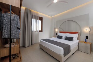 Deluxe Apartment, Kitchen, City View