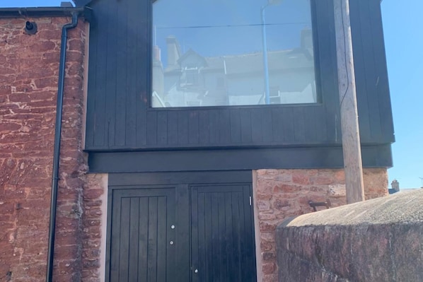 Exterior detail - Seaside Escape Cottage in Paignton (Paignton)