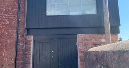 Seaside Escape Cottage in Paignton