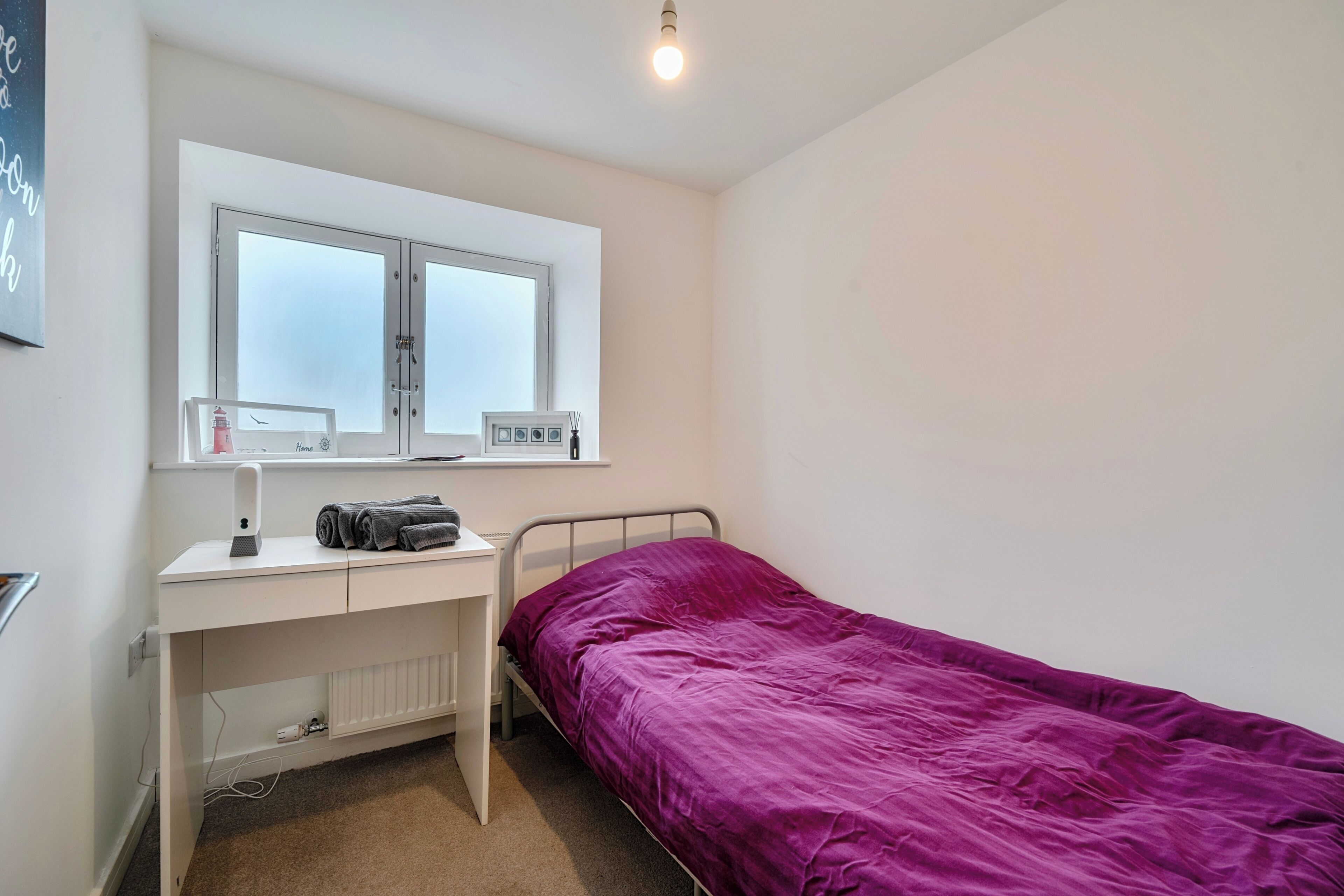 2 slaapkamers, een strijkplank/strijkijzer, gratis wifi, beddengoed