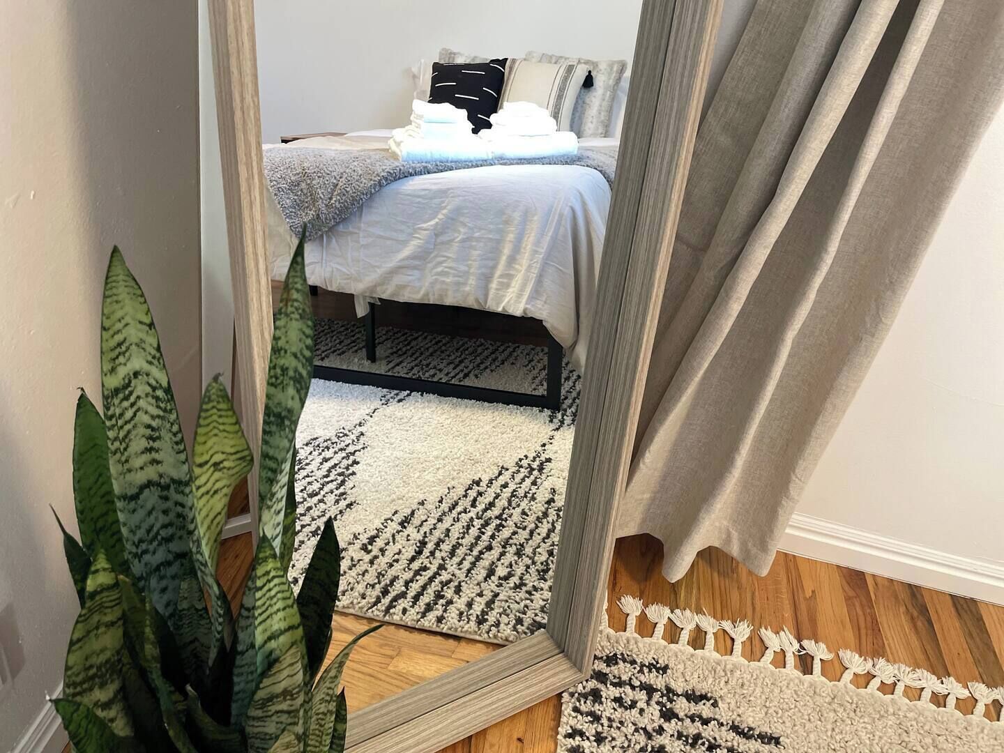 4 bedrooms, free WiFi, bed sheets