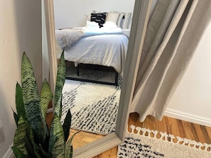 4 makuuhuonetta, ilmainen Wi-Fi, vuodevaatteet