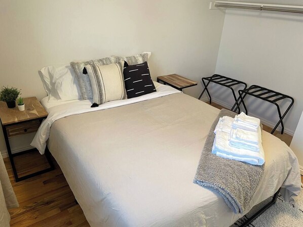 Free WiFi, bed sheets