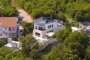 Exterior - Villa Toscana with pool, sauna and jacuzzi (Kvarner - Rasopasno) (Rasopasno)