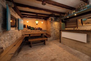 Bar (en la propiedad)