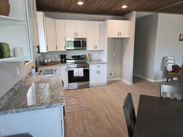 Microwave, oven, stovetop, dishwasher