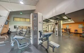 Fitness facility - Hot Tub, Fire Pit, Grill, Deck w/Resort Amenities (Hedgesville)