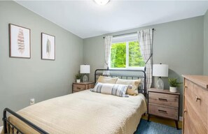 2 bedrooms, free WiFi, bed sheets