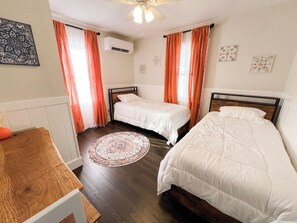 3 室のベッドルーム、アイロン / アイロン台、WiFi、ベッドシーツ