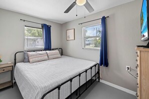 3 bedrooms, free WiFi, bed sheets